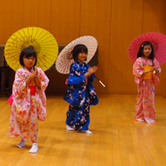 日本舞踊練習風景			